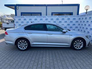 VOLKSWAGEN Passat 1.6 TDI SCR DSG Business BMT