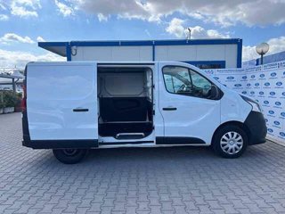 NISSAN NV300 27 2.0 dCi 120CV PC-TN Van