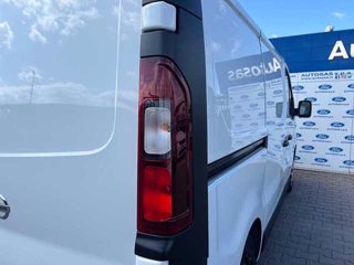 NISSAN NV300 27 2.0 dCi 120CV PC-TN Van