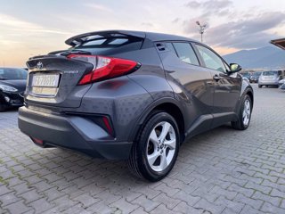 TOYOTA C-HR 1.8 Hybrid E-CVT Active